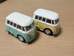 Volkswagen ワーゲンバス ミニカー 2台セットのサムネイル
