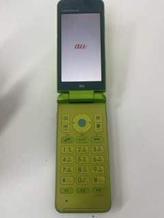 動作品】au GRATINA 4G KYF31 グリーン 初期化済 ガラホ - メルカリ