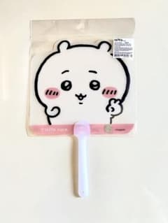 韓国限定 ちいかわ うちわのサムネイル