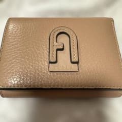 FURLA 二つ折り財布 ピンクベージュのサムネイル