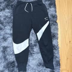 ベ*ン様 M NIKE スポーツズボンのサムネイル