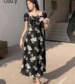 花柄ロングワンピースのサムネイル