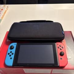NintendoSwitch ニンテンドースイッチ バッテリー強化版　付属品完備のサムネイル