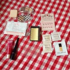 化粧品セットのサムネイル