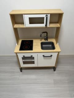 IKEAおままごとキッチンお鍋付きですのサムネイル