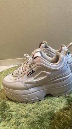 FILA 厚底スニーカー ホワイトのサムネイル