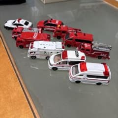 トミカ消防車、救急車、パトカーのサムネイル
