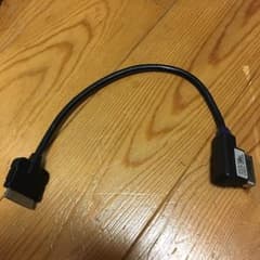 アウディ純正iPodケーブルのサムネイル