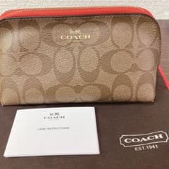 COACH コーチ コスメポーチ　小物入れ　新品未使用のサムネイル