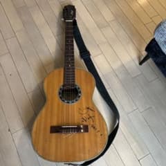 Nichigen Guitar サイン入りギターのサムネイル