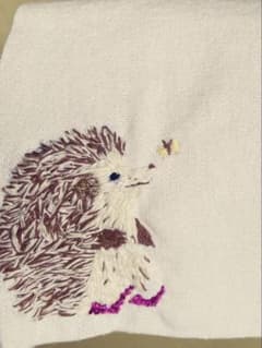 GWセール　刺繍ハリネズミ巾着バッグのサムネイル