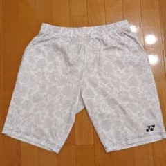 YONEX　ハーフパンツ　ボタニカル柄のサムネイル