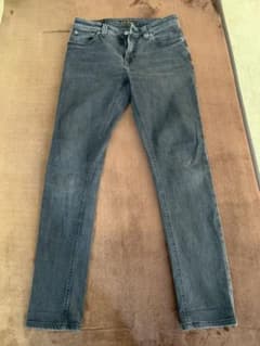 NUDIE JEANS ヌーディージーンズ　濃いグレーのサムネイル