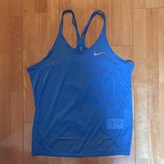 NIKEタンクトップのサムネイル