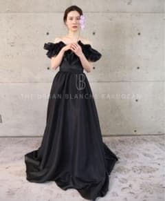 THE URBAN BLANCHE ビタミンドレス ブラック オフショルダーのサムネイル