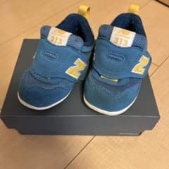 ニューバランス　スニーカー　ブルー　キッズのサムネイル