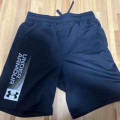 UNDER ARMOUR キッズ ハーフパンツ ブラックのサムネイル