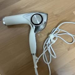 【リファ】RE-AJ02A ヘアドライヤー 1200W ホワイト　Refaのサムネイル