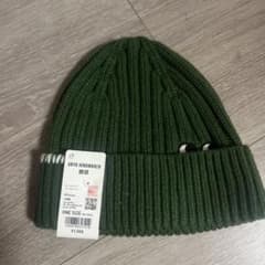 Anya Hindmarch UNIQLO グリーンヒートテックニット帽 - メルカリ