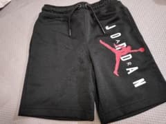 いと様専用 Jordan メッシュハーフパンツ 104-110cmのサムネイル