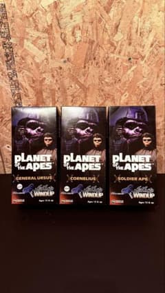 MEDICOM TOY bape 猿の惑星 ブリキフィギュア 3種セット - メルカリ