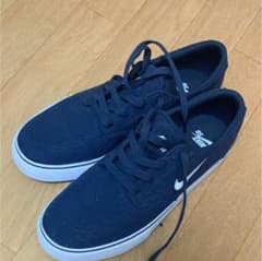 NIKE スニーカー VANSのサムネイル