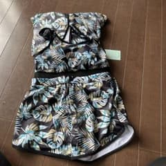Final price reduction. Brand new, unused / 3-piece set / with hoodie / women's amphibious swimsuit, size M /