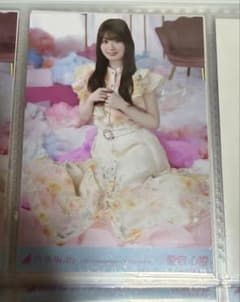 愛宕心響 生写真 座りヒキ 15周年記念 Anniversaryのサムネイル