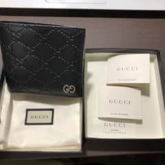 GUCCI 2つ折り 財布のサムネイル
