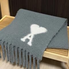 AMI PARIS（アミパリス）アルパカウール ロゴ フリンジ ロングマフラーのサムネイル