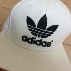 adidas キャップのサムネイル