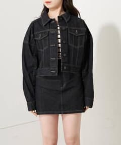 【美品】chico 袖スリットデニムジャケット ブラックのサムネイル