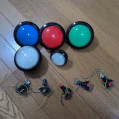 ゲーム用 照光式ドームボタン 5個セットのサムネイル