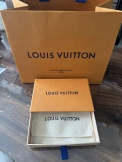 LOUIS VUITTON ショッパー　箱のサムネイル
