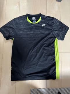 YONEX バドミントンシャツ Lサイズ 背面入りのサムネイル