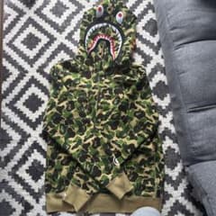 A bathing ape ABC CAMO SHARK パーカー グリーン - メルカリ