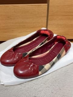 Burberry レディースシューズ ノバチェック レッド
