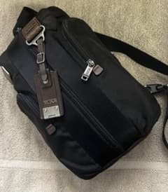 TUMI アルファブラボーモントレースリング ボディバッグのサムネイル