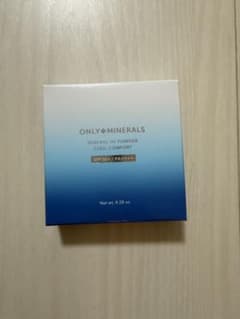 新品　ONLY MINERALS ミネラルUVパウダー クールコンフォートのサムネイル