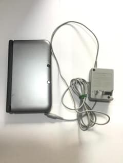 任天堂 3DS LL 本体 電源付 SDカード4GB付 ニンテンドー3DS LLのサムネイル