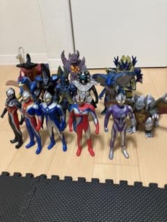 ウルトラマン　コスモス　怪獣のサムネイル