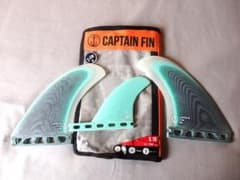 新品◆CAPTAIN FIN CF Twin 2＋1フィン◆5.15/WHITE 新品◇CAPTAIN FIN CF Twin 2＋1フィン◇5.15 - メルカリ