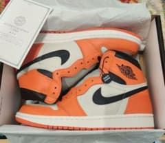 激レアNike Air Jordan 1 Retro High リバースシャタバのサムネイル