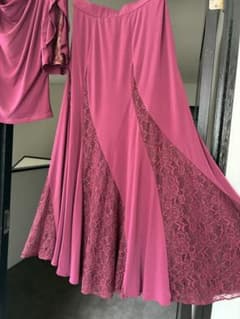 チャコット　　社交ダンス　　トップスＭ　スカートＬセット　　超美品エンジ色 チャコット 社交ダンス トップスM スカートLセット 超美品エンジ色