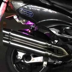 シグナスx 二本出しマフラーのサムネイル