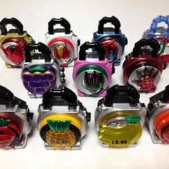 仮面ライダーガイム  ロックシードセットのサムネイル