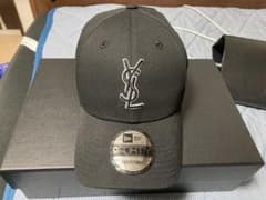 新品　SAINT LAURENT　サンローラン　NEW ERA キャップのサムネイル