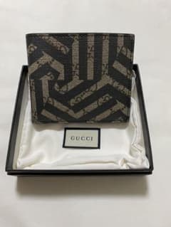 GUCCI GGカレイド 二つ折り財布のサムネイル