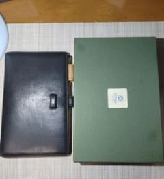 美品　キプリス　バイブルサイズ　本革　手帳のサムネイル