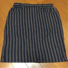 tight skirtのサムネイル